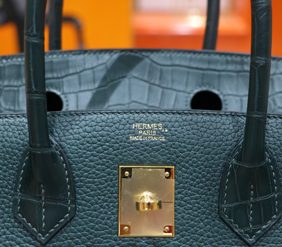 Hermès（爱马仕）Birkin 铂金包 松柏绿 雾面鳄鱼皮 拼 Togo 全手缝 金扣 30cm