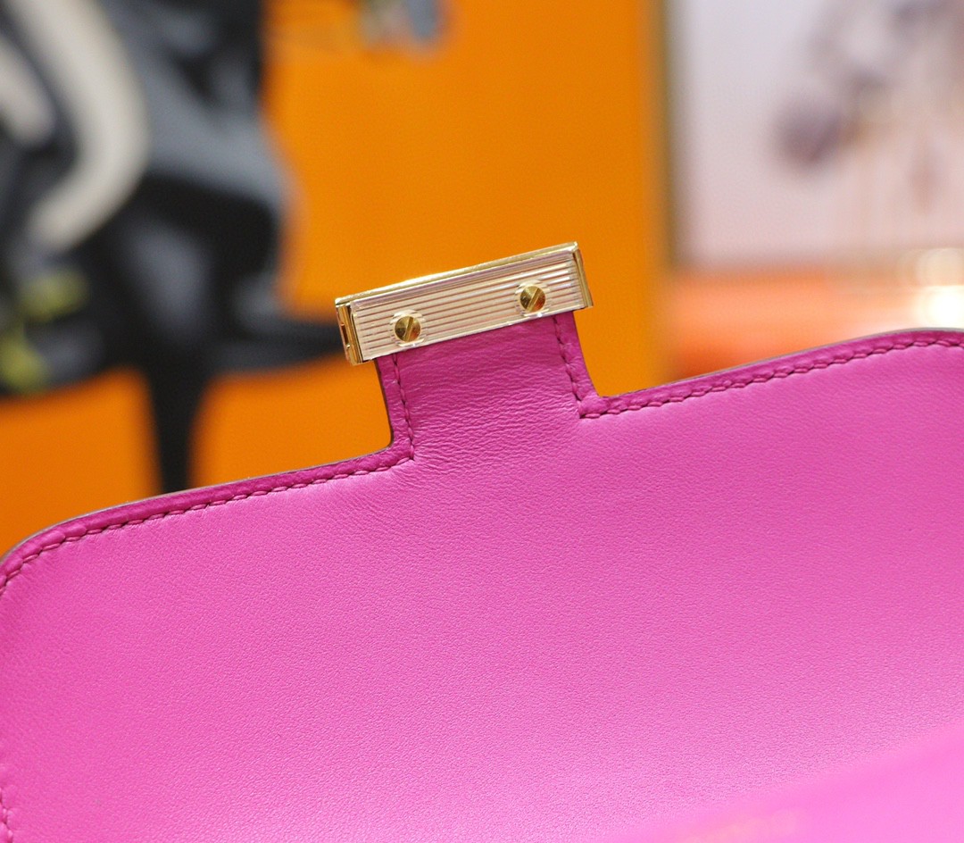 Hermès（爱马仕）Constance 空姐包 玉兰粉 Epsom 小牛皮 全手缝 金扣 18cm