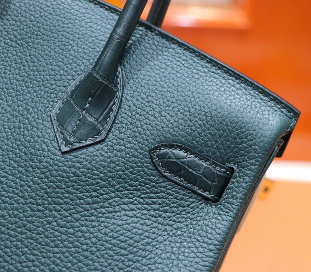 Hermès（爱马仕）Birkin 铂金包 松柏绿 雾面鳄鱼皮 拼 Togo 全手缝 金扣 30cm