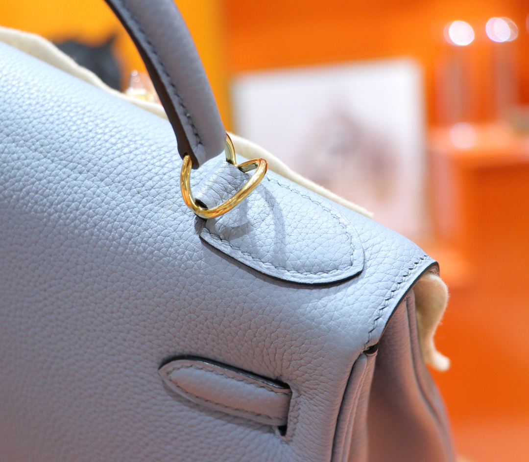 Hermès（爱马仕）Kelly 凯莉包 亚麻蓝 Togo 全手缝 小牛皮 金扣 28cm