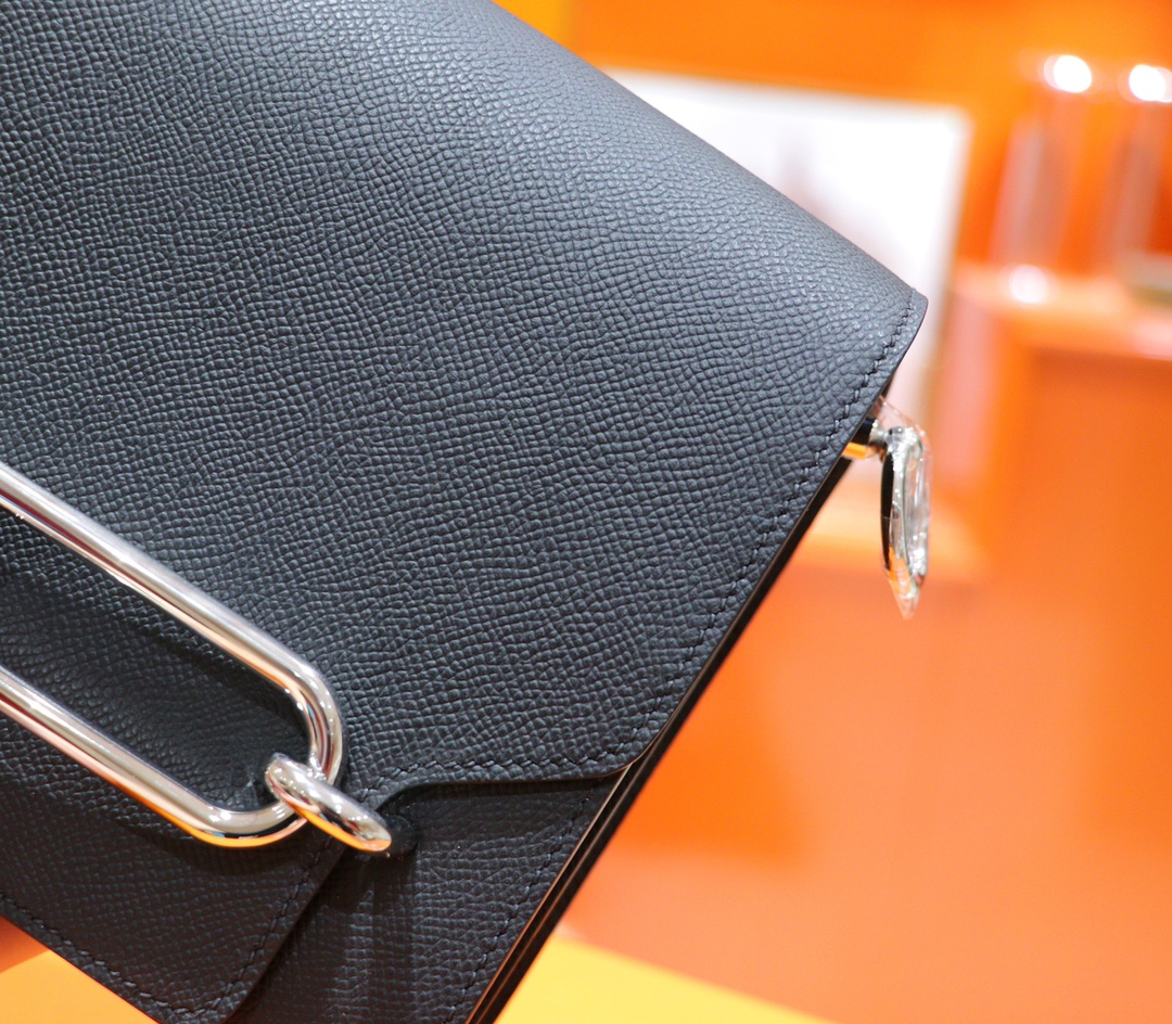 Hermès（爱马仕）Roulis 猪鼻子 黑色 Epsom 全手缝 小牛皮 银扣 23cm