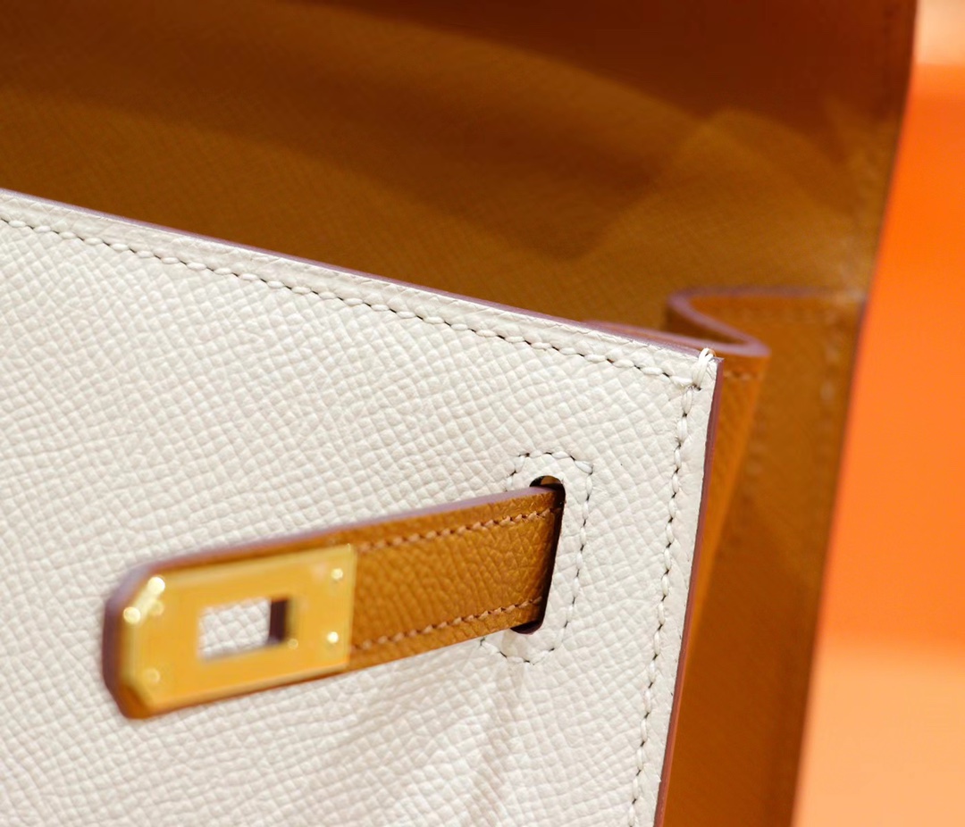 Hermès（爱马仕）Kelly 凯莉包 金棕色 拼 奶昔白 Epsom 全手缝 小牛皮 金扣 25cm