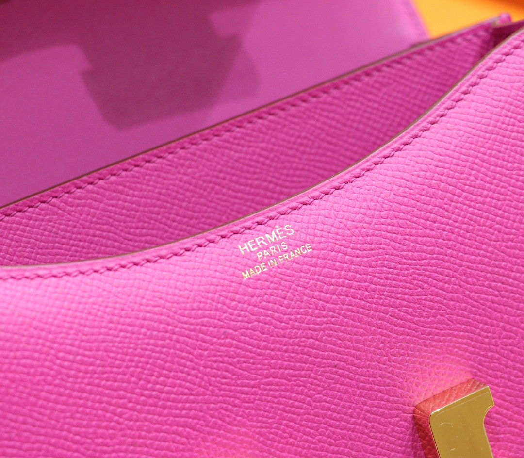 Hermès（爱马仕）Constance 空姐包 玉兰粉 Epsom 小牛皮 全手缝 金扣 18cm