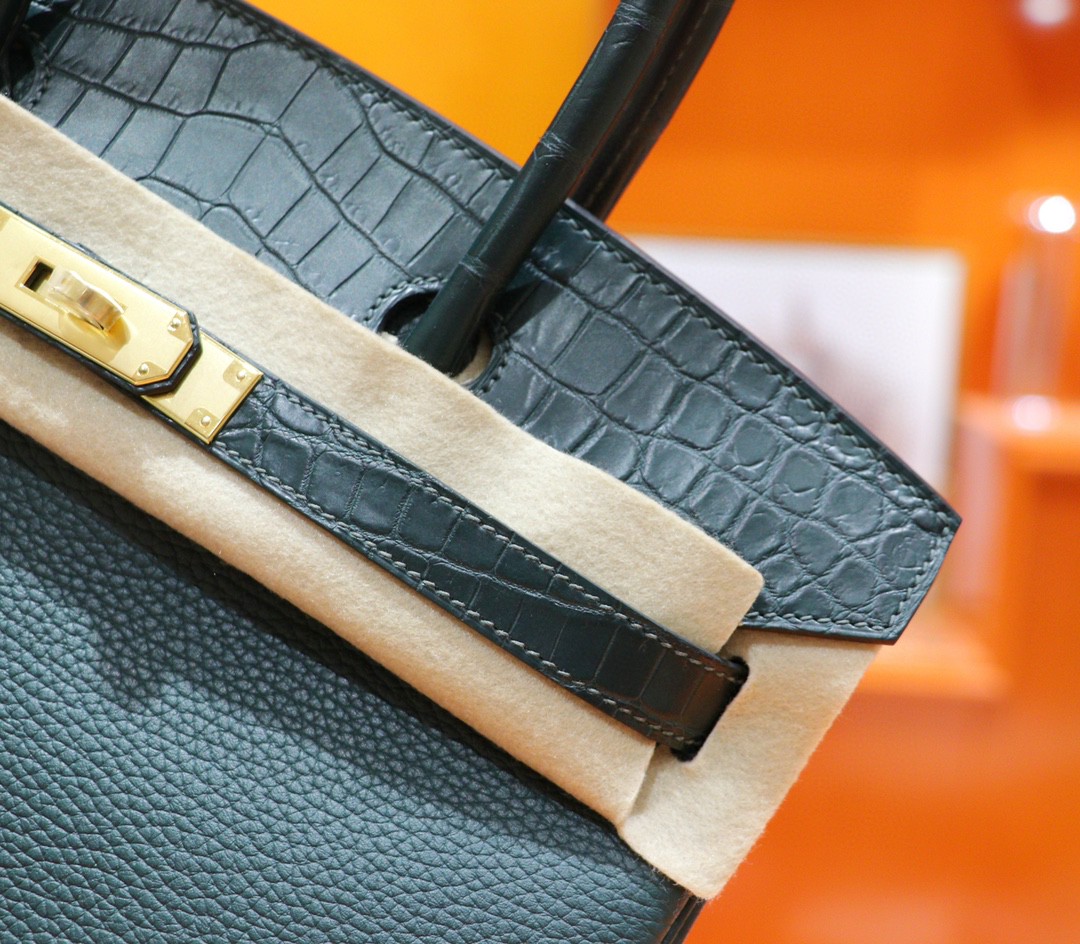 Hermès（爱马仕）Birkin 铂金包 松柏绿 雾面鳄鱼皮 拼 Togo 全手缝 金扣 30cm