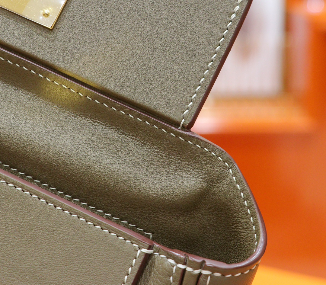 Hermès（爱马仕）H24 24 大象灰 Evercolor 小牛皮 全手缝 金扣 21cm