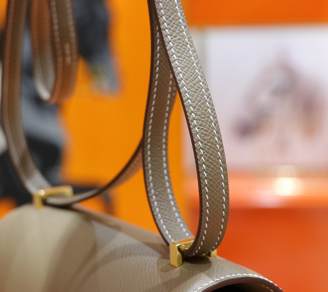 Hermès（爱马仕）Constance 空姐包 大象灰 Epsom 小牛皮 全手缝 金扣 18cm