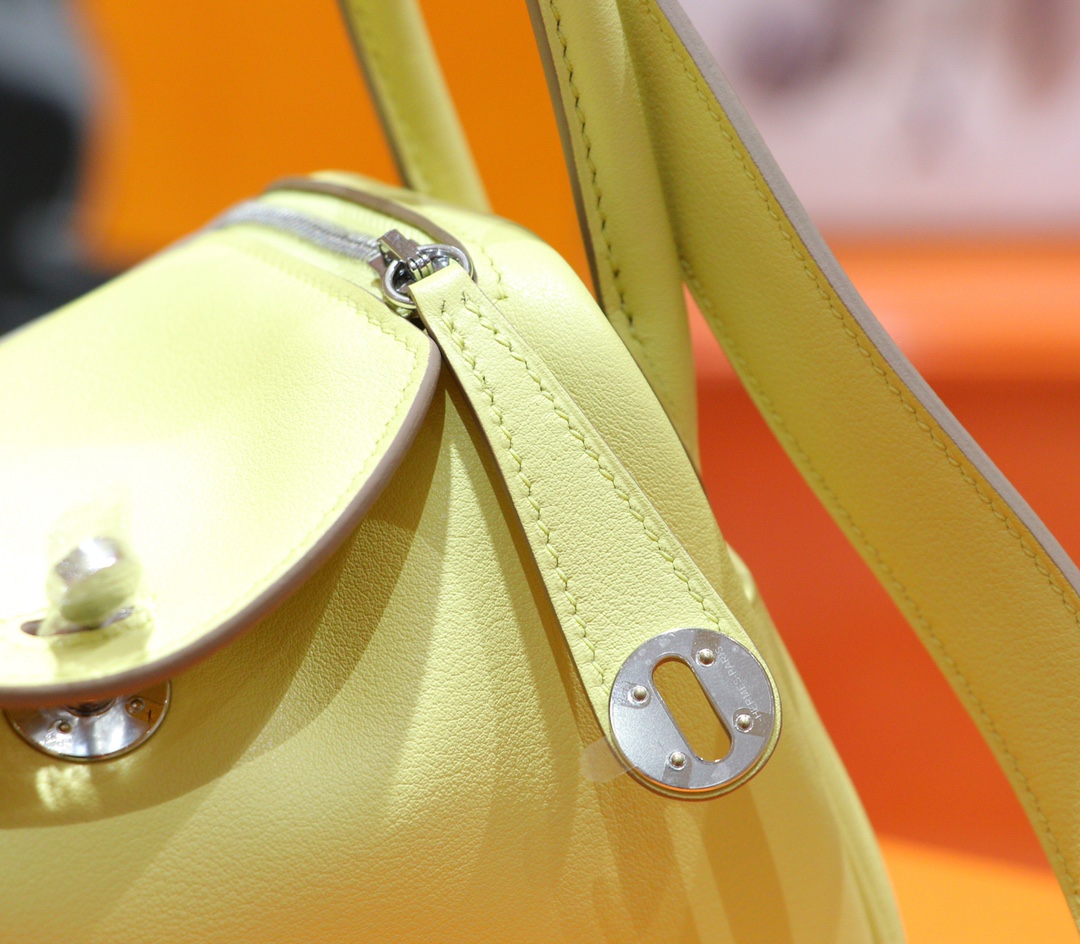 Hermès（爱马仕）Lindy 迷你琳迪包 小鸡黄 Swift 小牛皮 全手缝 银扣 20cm