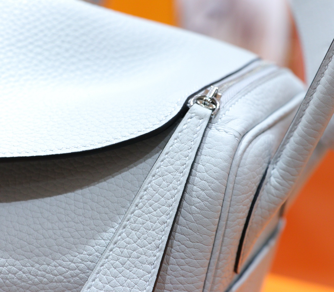 Hermès（爱马仕）Lindy 琳迪包 圣杯蓝 Togo 小牛皮 全手缝 银扣 30cm