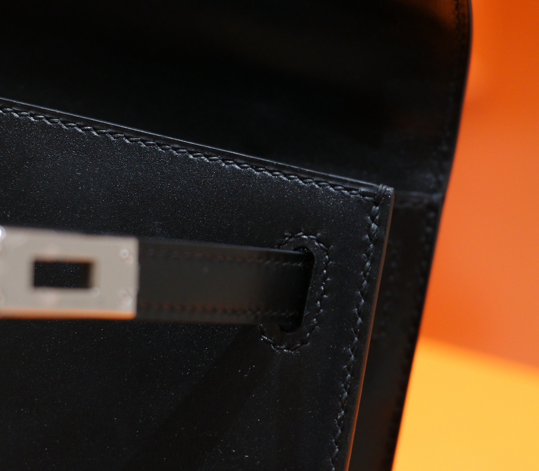 Hermès（爱马仕）Mini kelly Pochette 黑色 Box 小牛皮 全手缝 银扣 一代