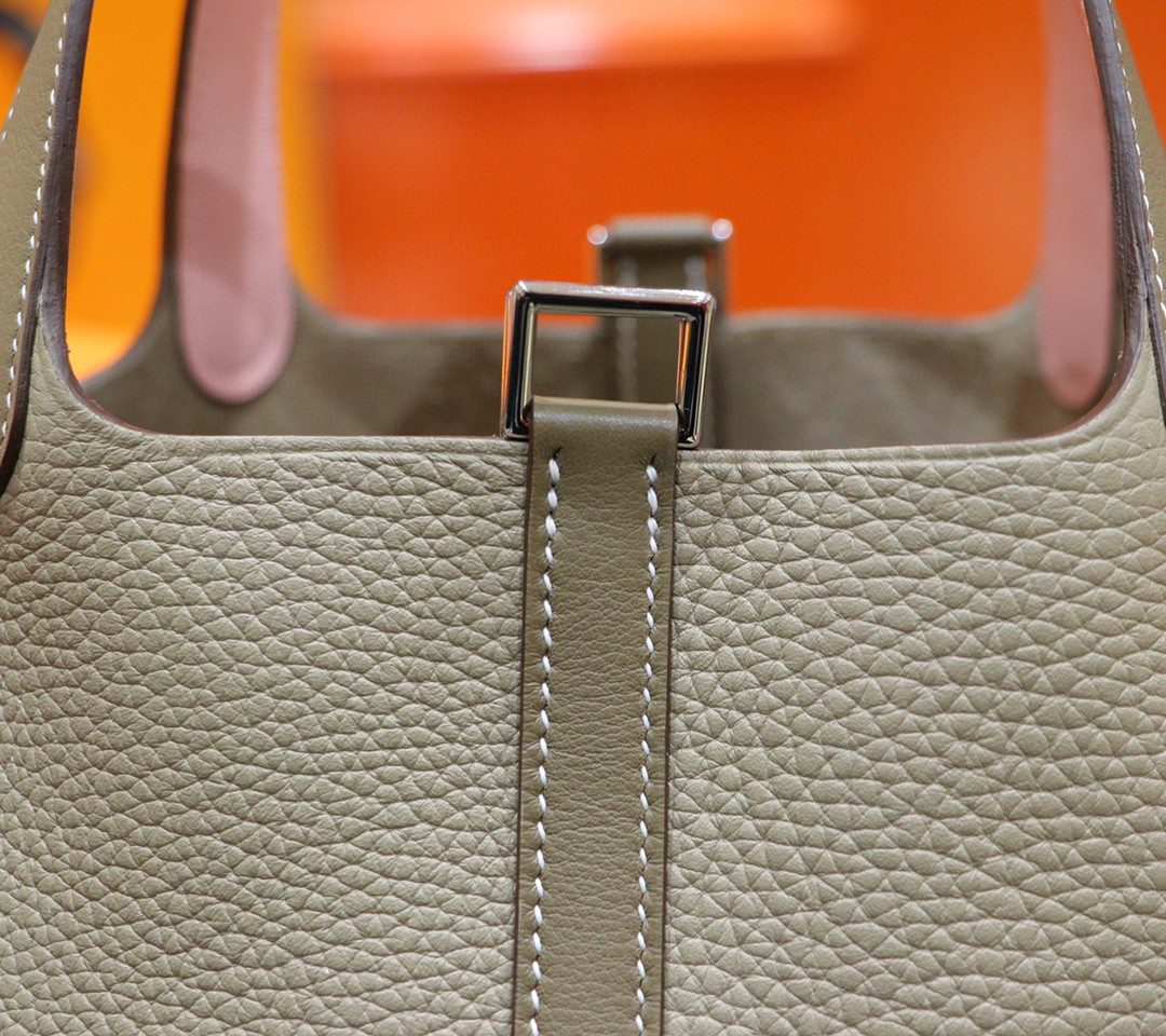Hermès（爱马仕）Picotin 菜篮子 Togo 小牛皮 风衣灰 拼 大象灰 拼 奶昔粉 三拼色 全手缝 银扣 18cm