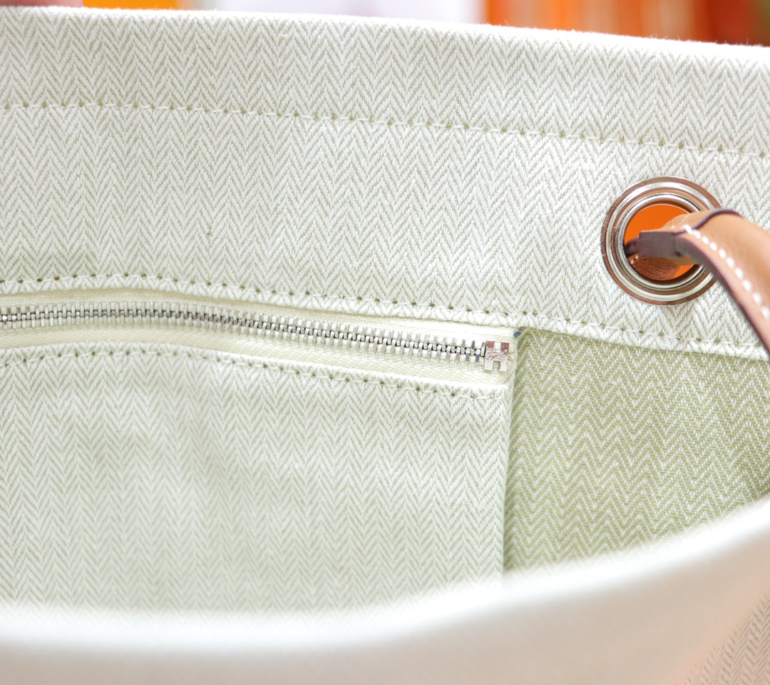 Hermès（爱马仕）Aline 米白色 原版帆布 最高版本 银扣 18cm