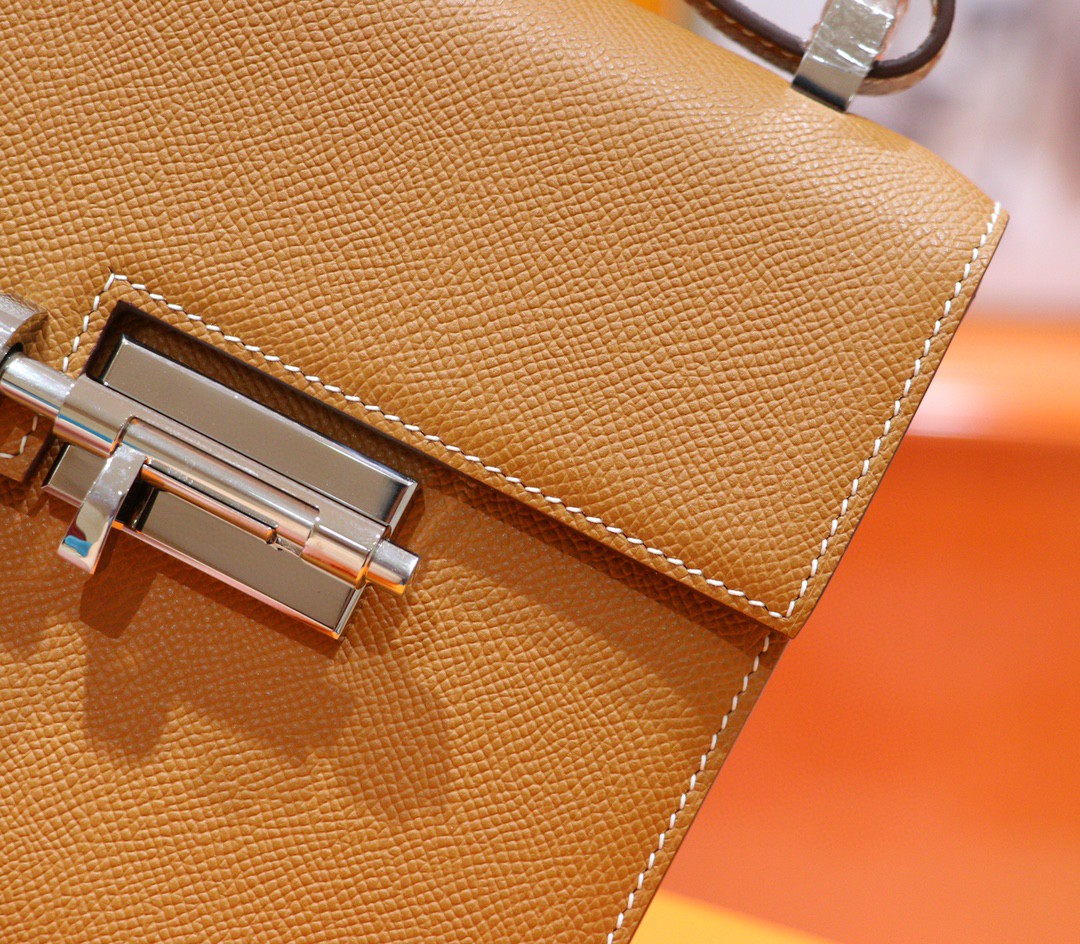Hermès（爱马仕）Verrou 机枪包 金棕色 Epsom 全手缝 小牛皮 银扣 21cm
