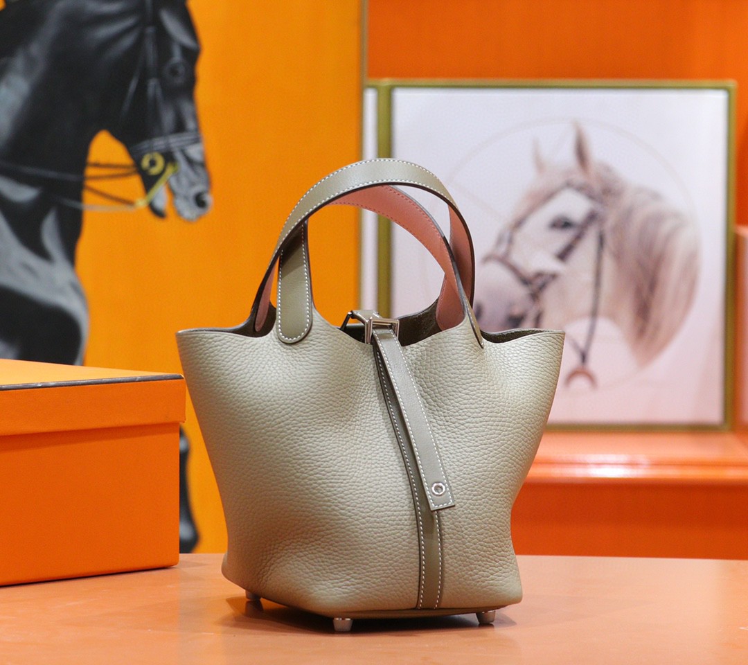 Hermès（爱马仕）Picotin 菜篮子 Togo 小牛皮 风衣灰 拼 大象灰 拼 奶昔粉 三拼色 全手缝 银扣 18cm